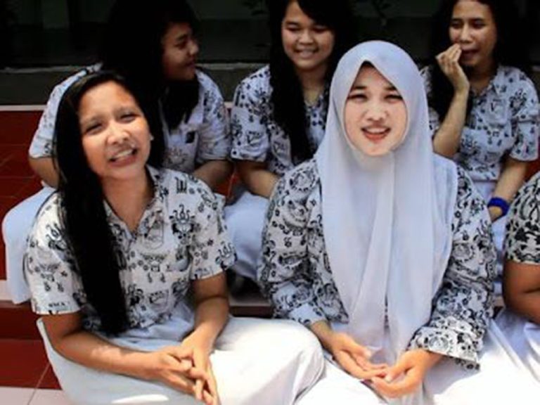seragam batik sekolah 2